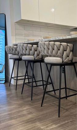 3 Barstools