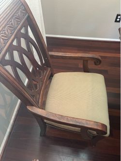 Dinning room table and hutch.