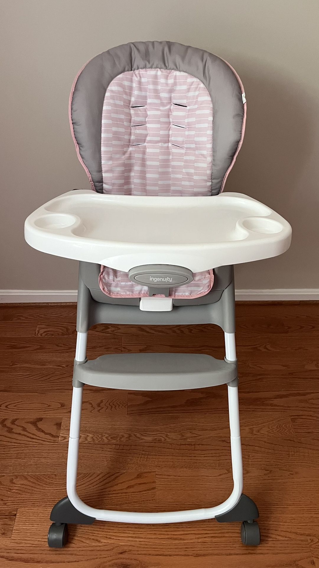 Ingenuity Trio 3-in-1 Convertible Baby/ Toddler High Chair and dining booster seat
