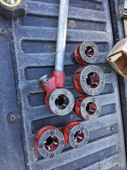 Toledo pipe threader and  rigid dies