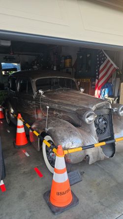 1936 oldsmobile 4dr