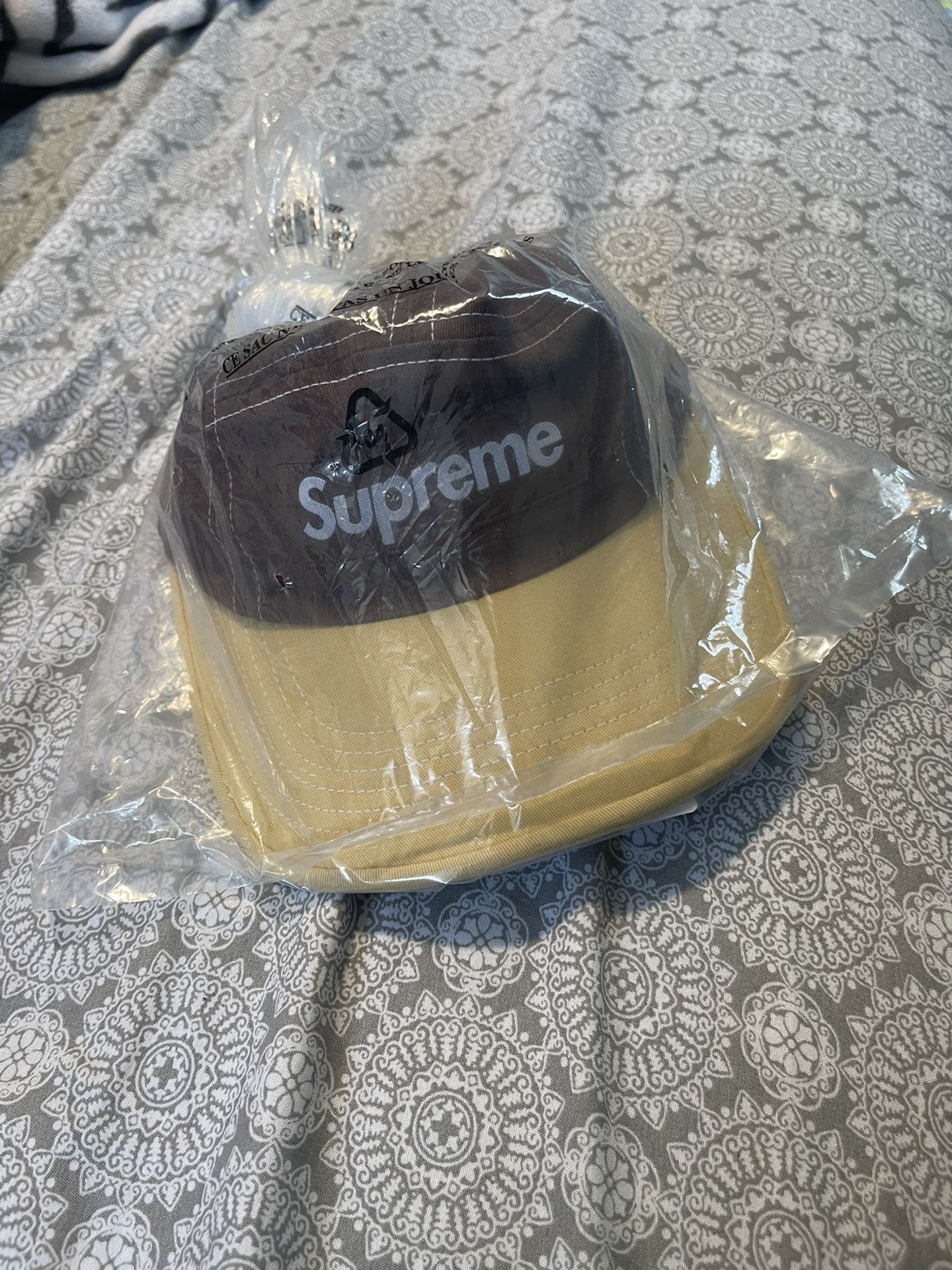 Supreme LV Barber Cape for Sale in Town 'n' Country, FL - OfferUp