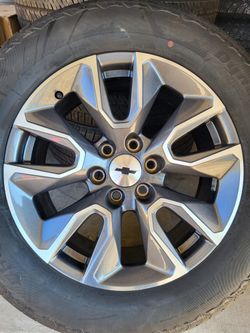 20" Original Chevy Rst Rims / Tires 275/60/20