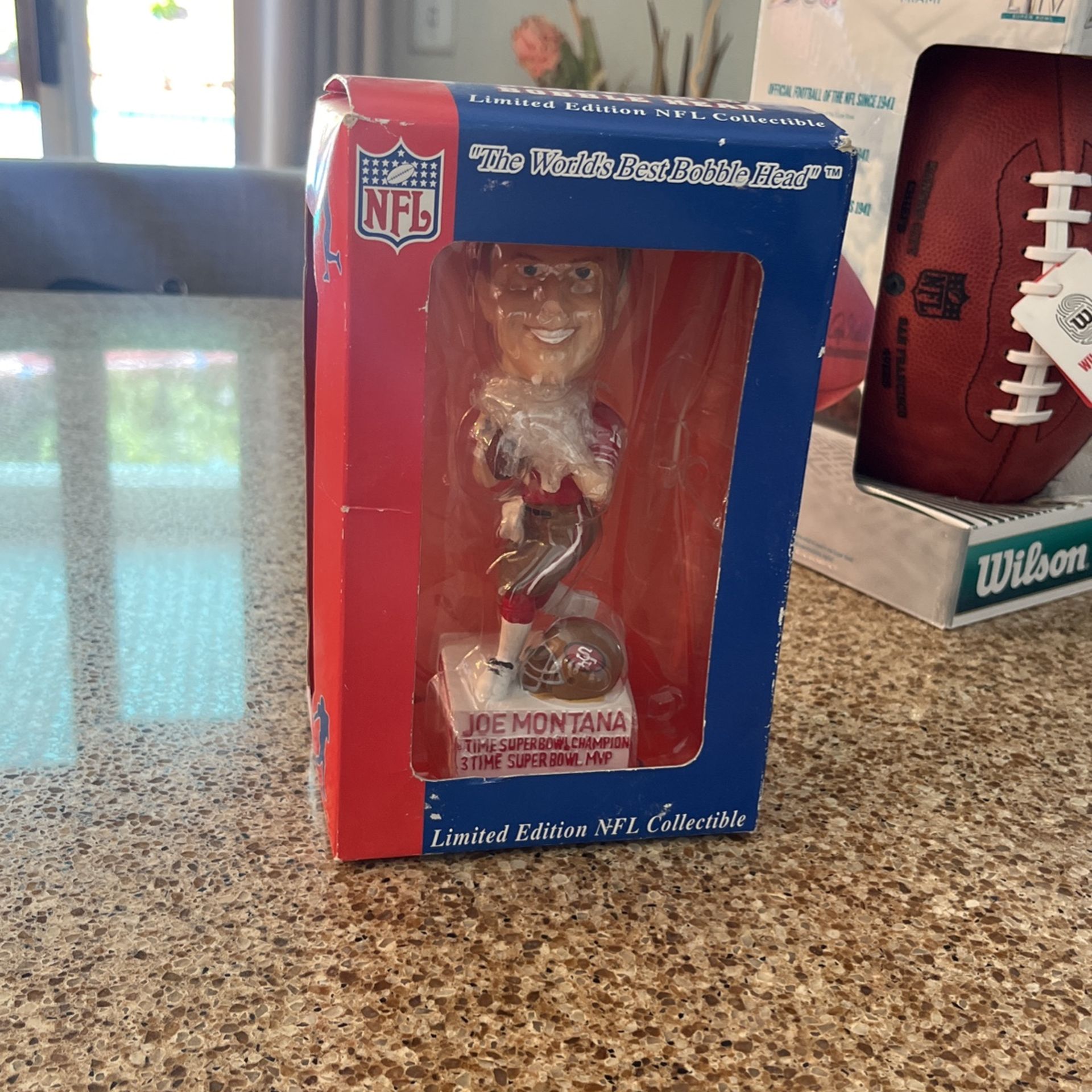 JOE MONTANA San Francisco 49ers Bobble Dreams "Career Accolades" NFL Bobblehead