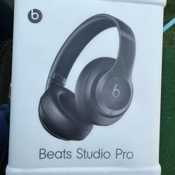 Beats Studio Pro