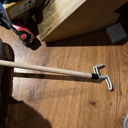 Handicapped Dress Assist