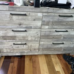 Bedroom Dresser Set