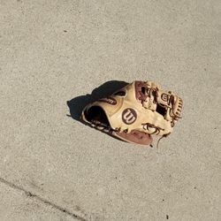 Wilson A2000 Baseball Glove 
