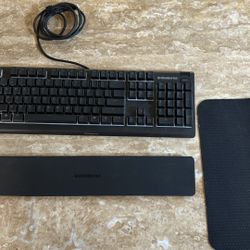 Steelseries Apex 3  gaming keyboard and Rival 3 wireless mouse w/ magnetic armrest and mouse pad