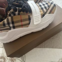 Burberry Shoes