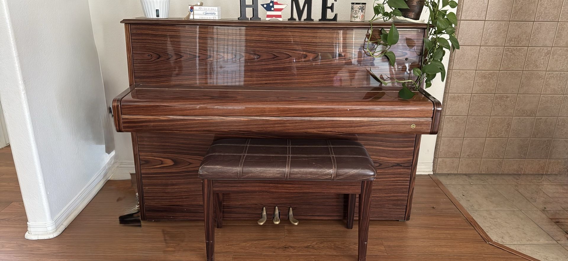 Samick Upright Piano