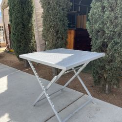 Outdoor Foldable Table! 
