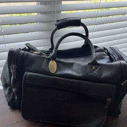 Claire Chase — 19” Vintage Duffel Leather Carry On