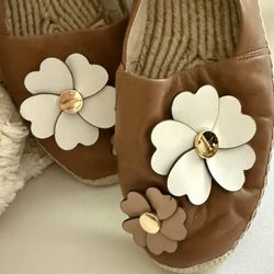 New Michael Kors Buttery Soft Caramel Color Sz. 9 