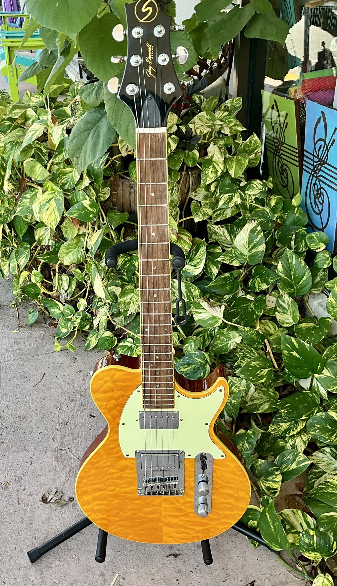 Samick Avion Greg Bennett Design Amber Quilted Top Electric Guitar