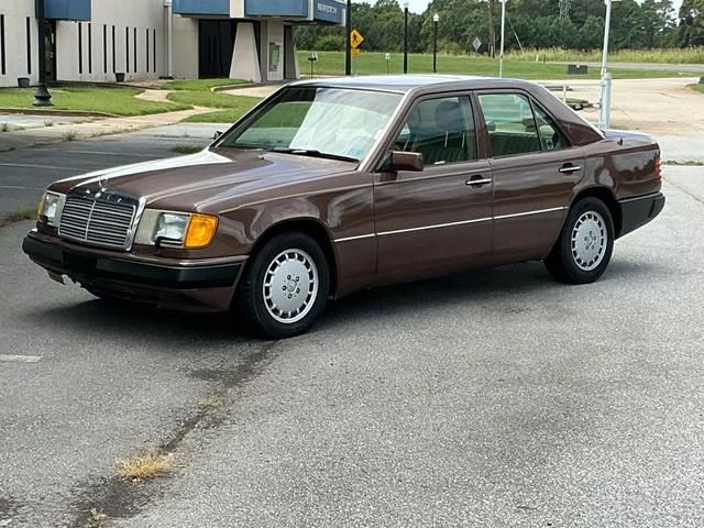 1992 Mercedes-Benz 300 E