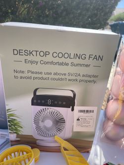 Desktop cooling fan