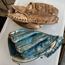 Softball glove 
