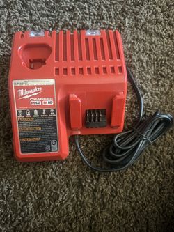 Milwaukee charger M12 M18