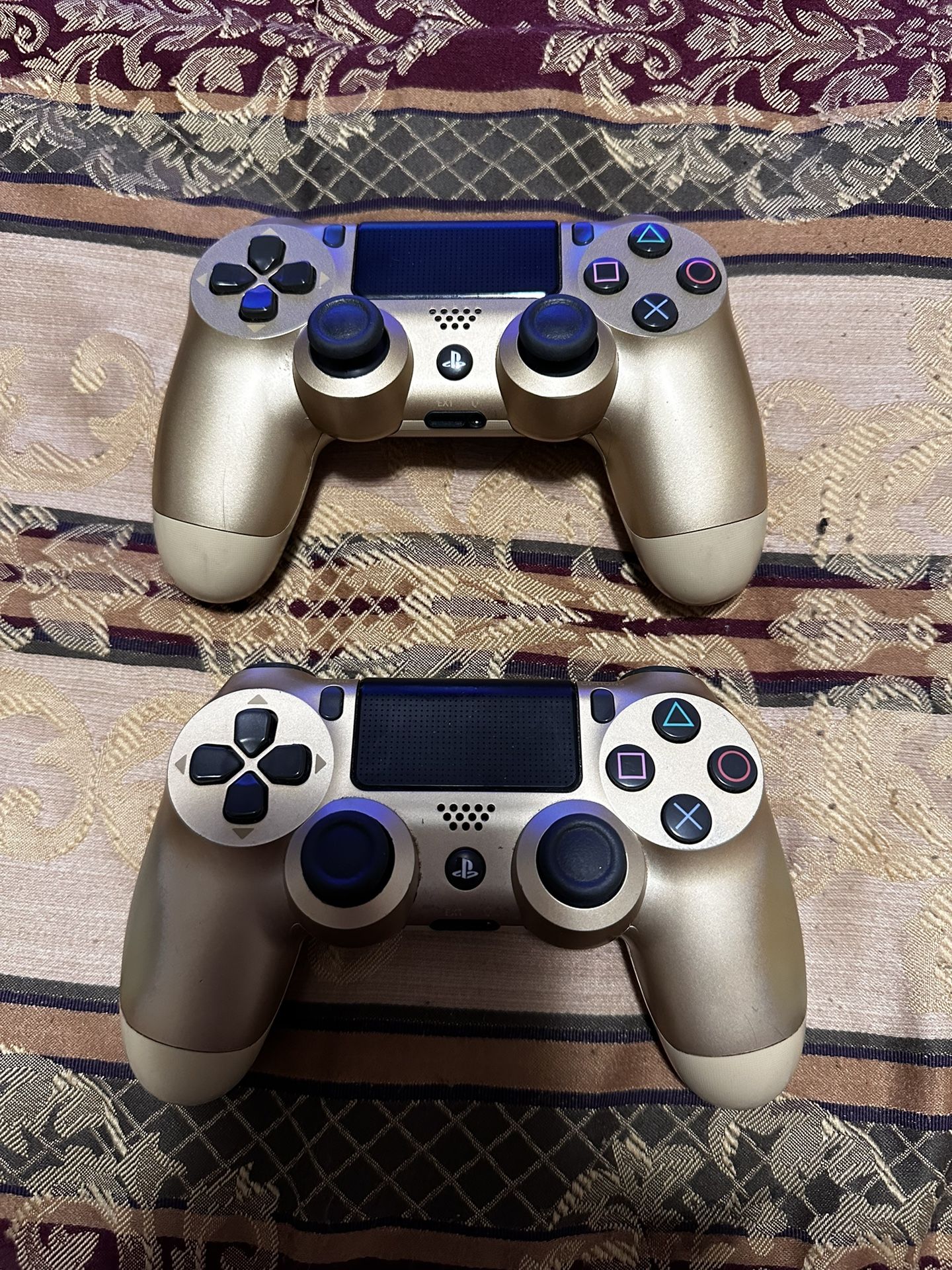 PS4 Controller 