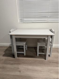 IKEA SUNDVIK Kids Table & 2 Chairs – Solid Wood