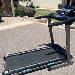 Great Space Saving Treadmill With Incline