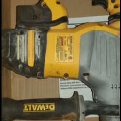 dewalt 1 1/8" SDS  rotary Hamer drill W/ Bits