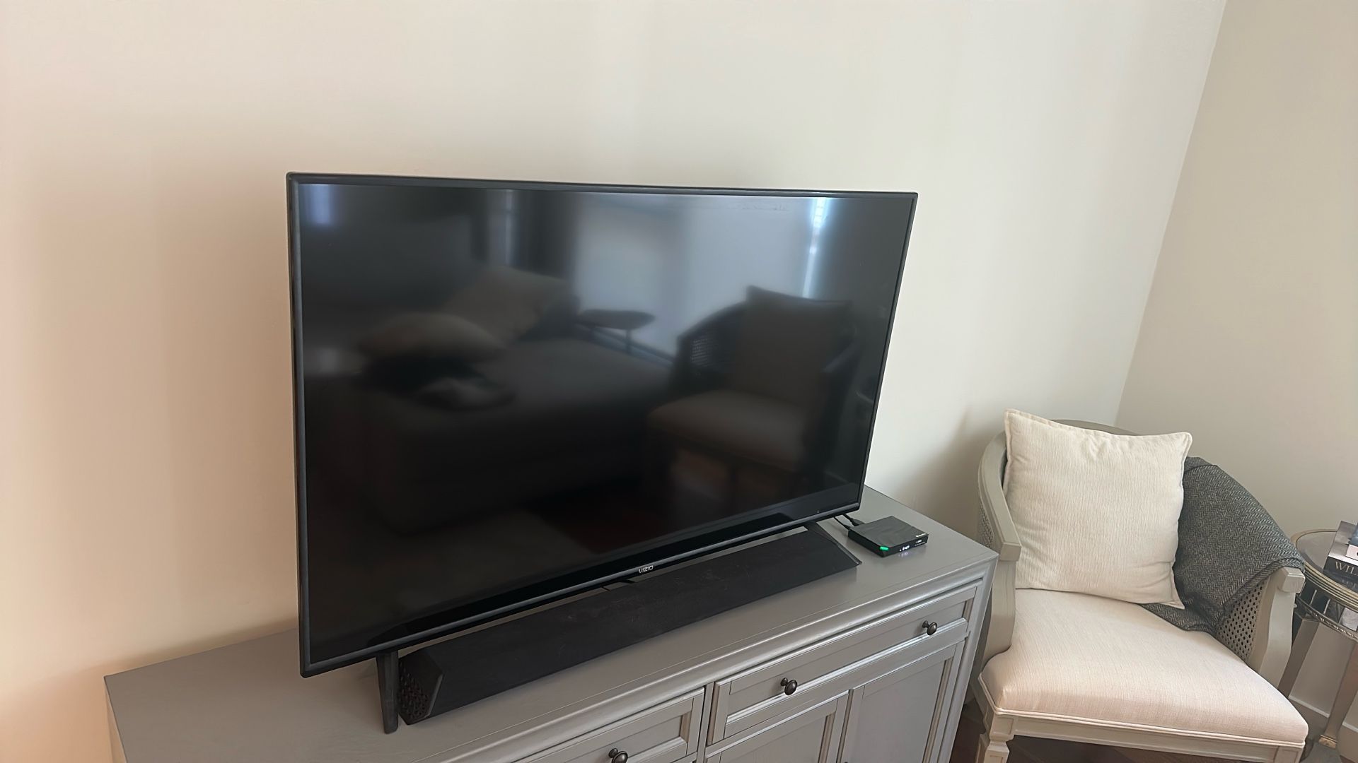 50-inch Vizio 4K UHD LED Smart TV with Vizio Soundbar