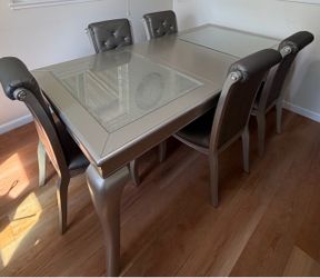 Dining table for 6