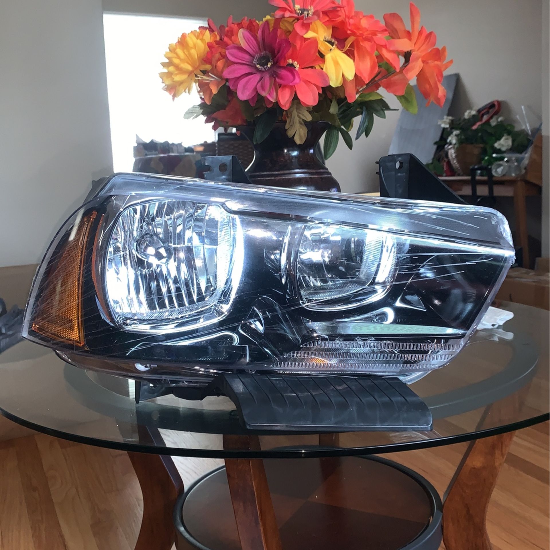 2014 Dodge charger passenger Headlamp