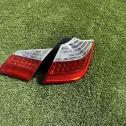 Hyundai Genesis Tail Light 2009-2014, Hyundai Genesis Tailight, OEM ORIGINAL PART, passenger side  