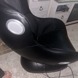 Mint Condition Massage Chair Full Back And Neck Used Minimal. Make An Offer 