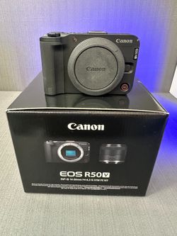 Canon EOS R50 V Mirrorless Camera with RF-S 14-30mm f/4-6.3 IS STM PZ Lens