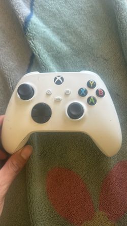 Selling Xbox series s controller