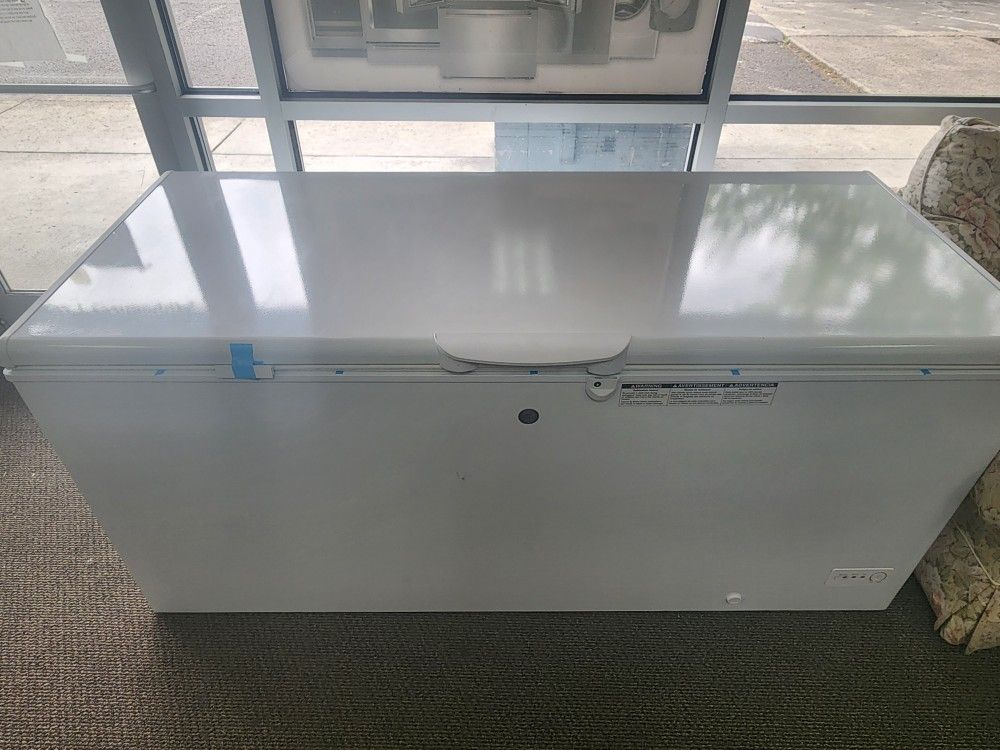 Garage Ready 21.7 cu. ft. Chest Freezer in White, ENERGY STAR