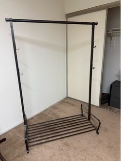 Clothes hanger
