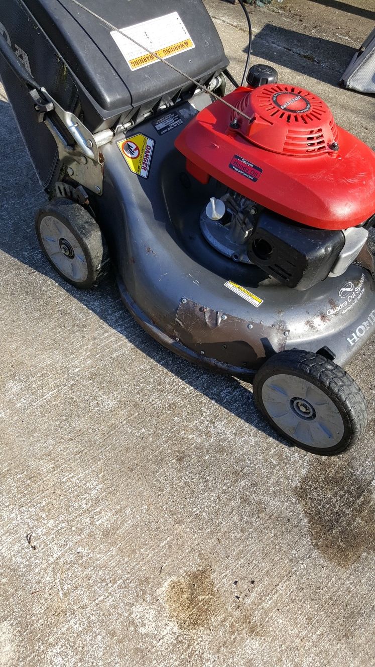 Honda harmony II HRR216 self propelled for Sale in Kent, WA OfferUp