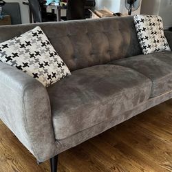 Couch **can Deliver $200