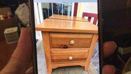 Broyhill night stands set