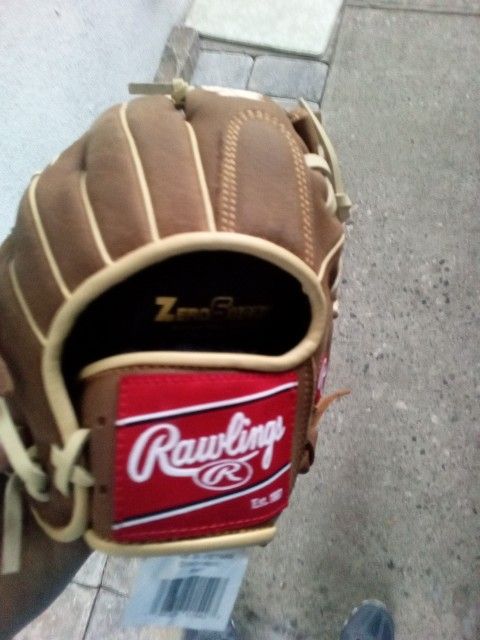 Rawlings Baseball Glove Right Handed Size 11 1/2