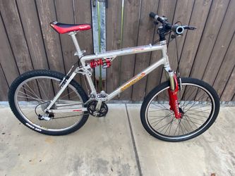 26in Manitou Full Suspension Mountain Bike vintage $300