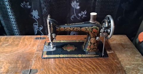 Singer sewing machine 'red eye'