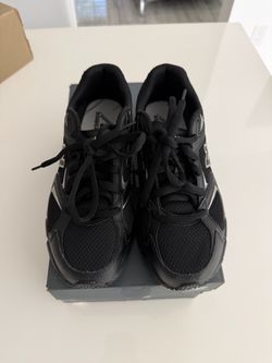 Boys New Balance 41/2