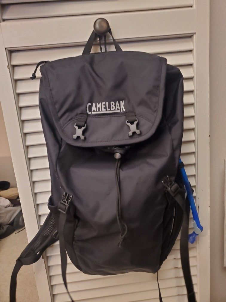 Camelbak Arete Hydration Pack