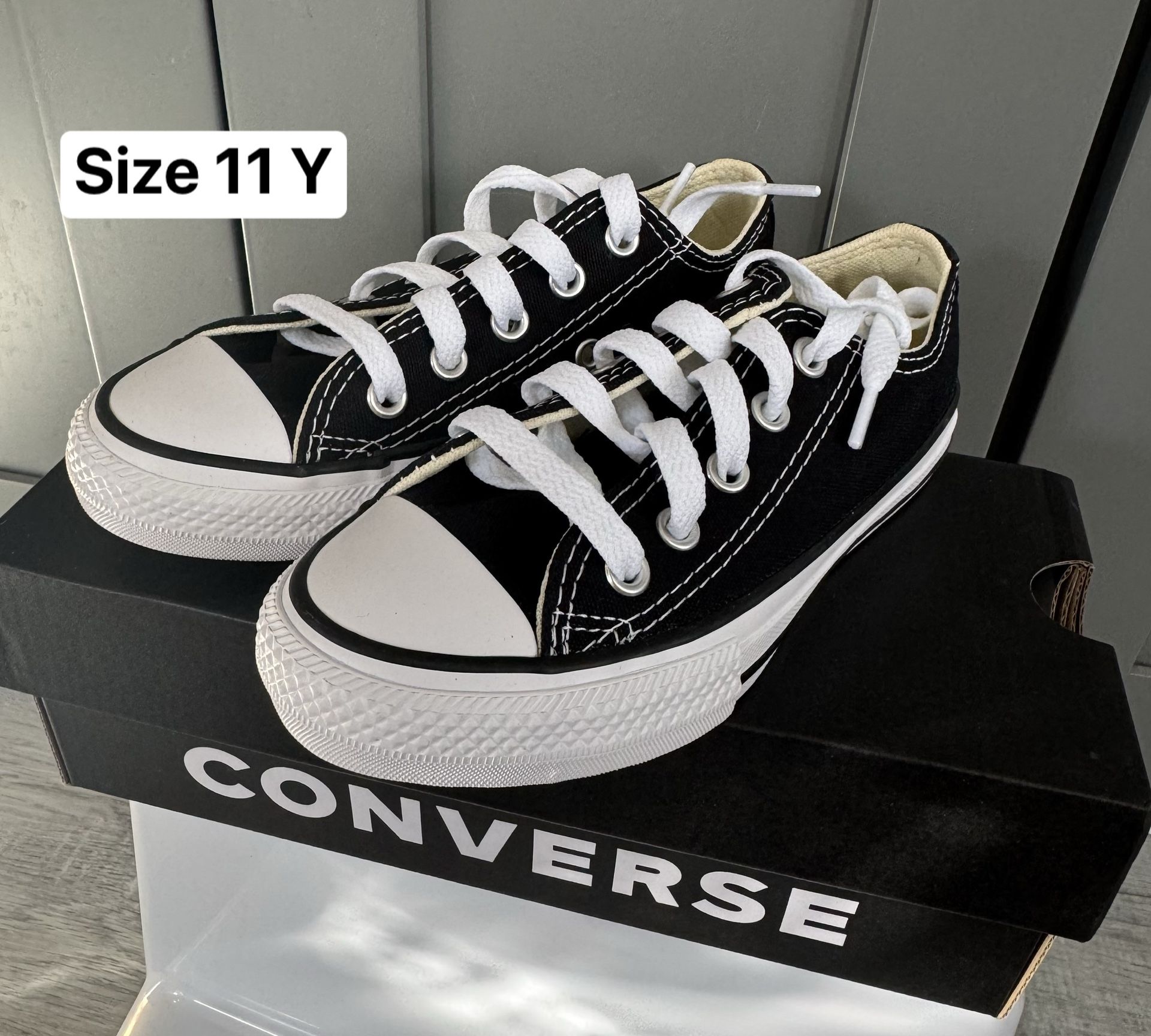 Converse/CHUCK TAYLOR ALL STAR OX CORE - KIDS Size 11