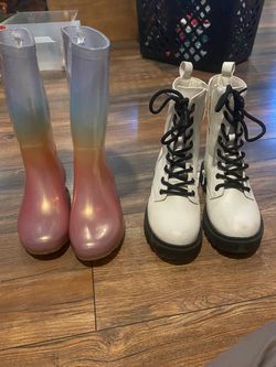Girls size 1 boots , girls rain boots size 1