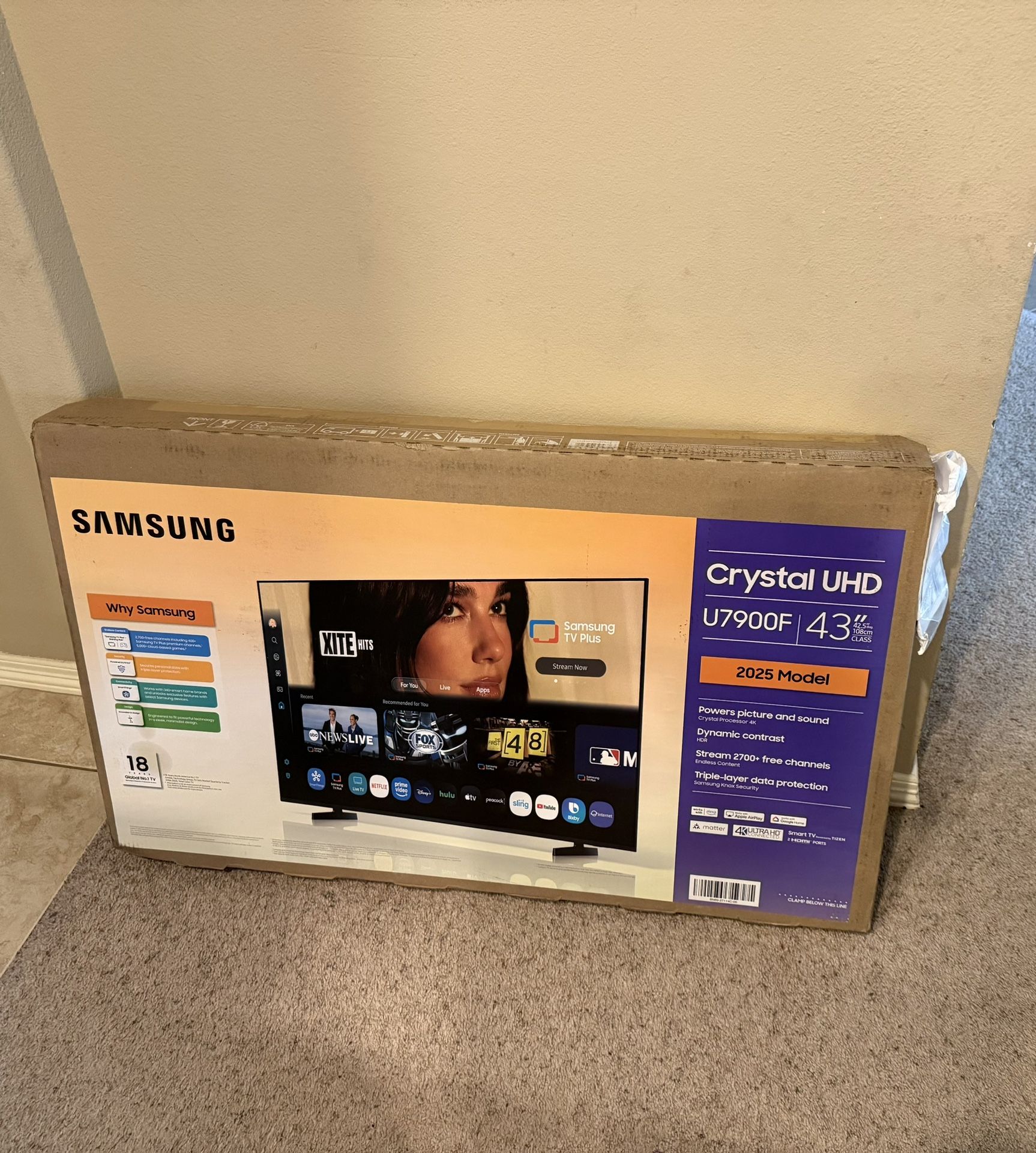 SAMSUNG Crystal UHD 43 Inch TV - Brand New