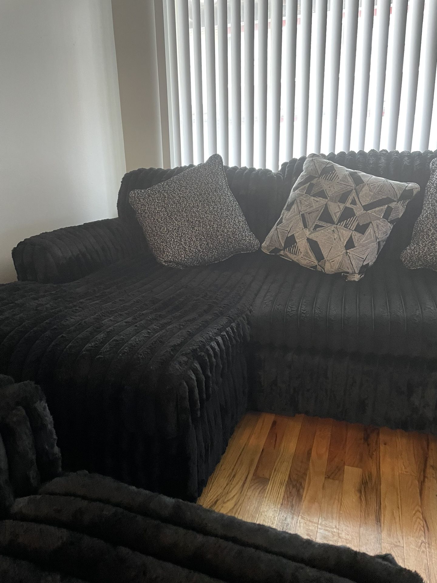 Black Chase Couch Set 
