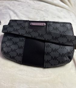 Michael Kors Silver Belt Bag / Crossbody – Brand New, Never Used