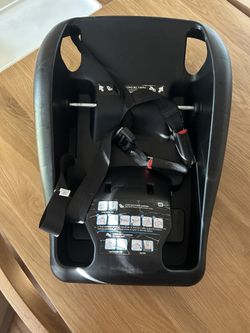 MAXI COSI INFANT CAR SEAT BASE!!